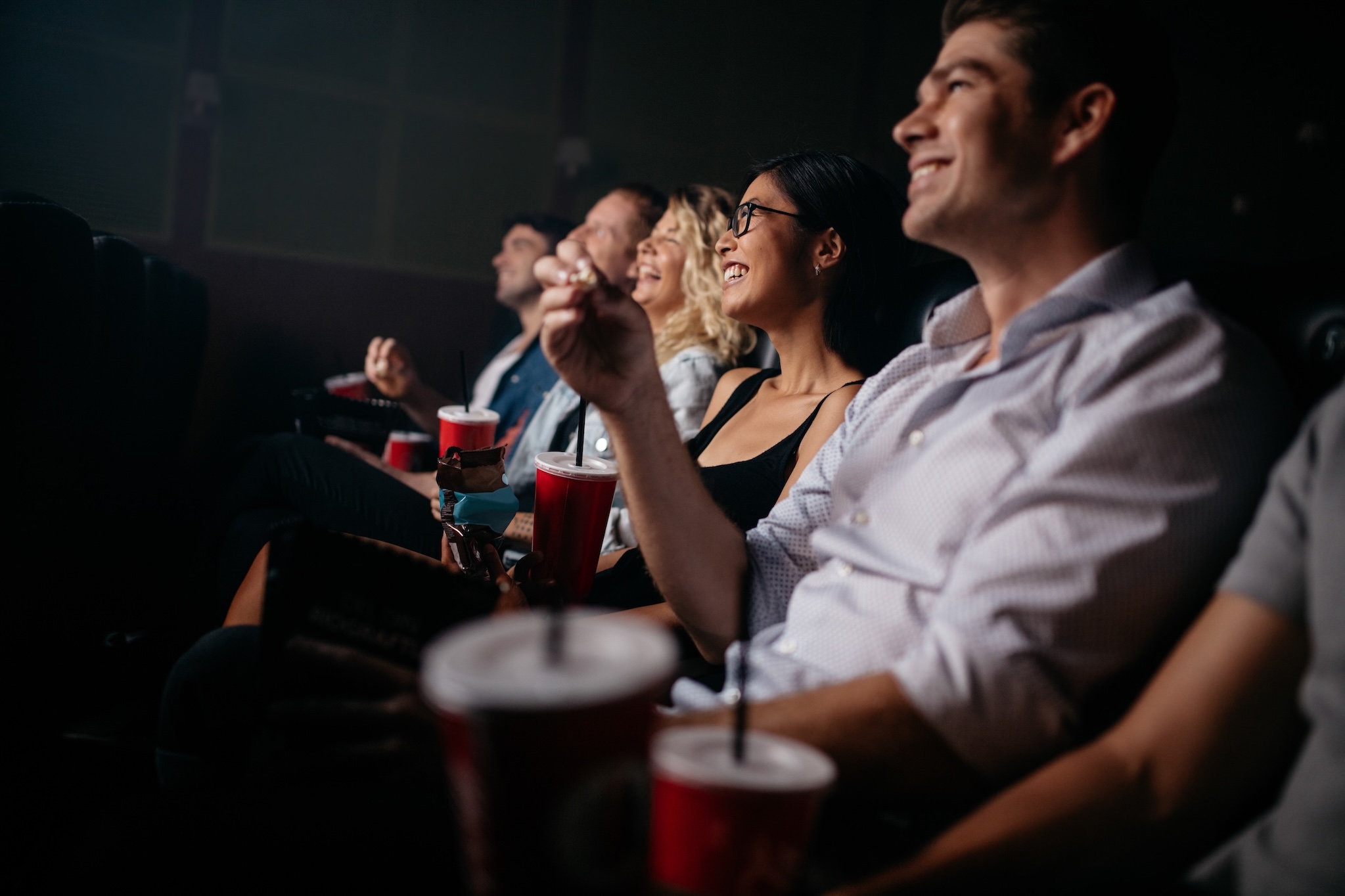 Oglądanie filmu w kinie