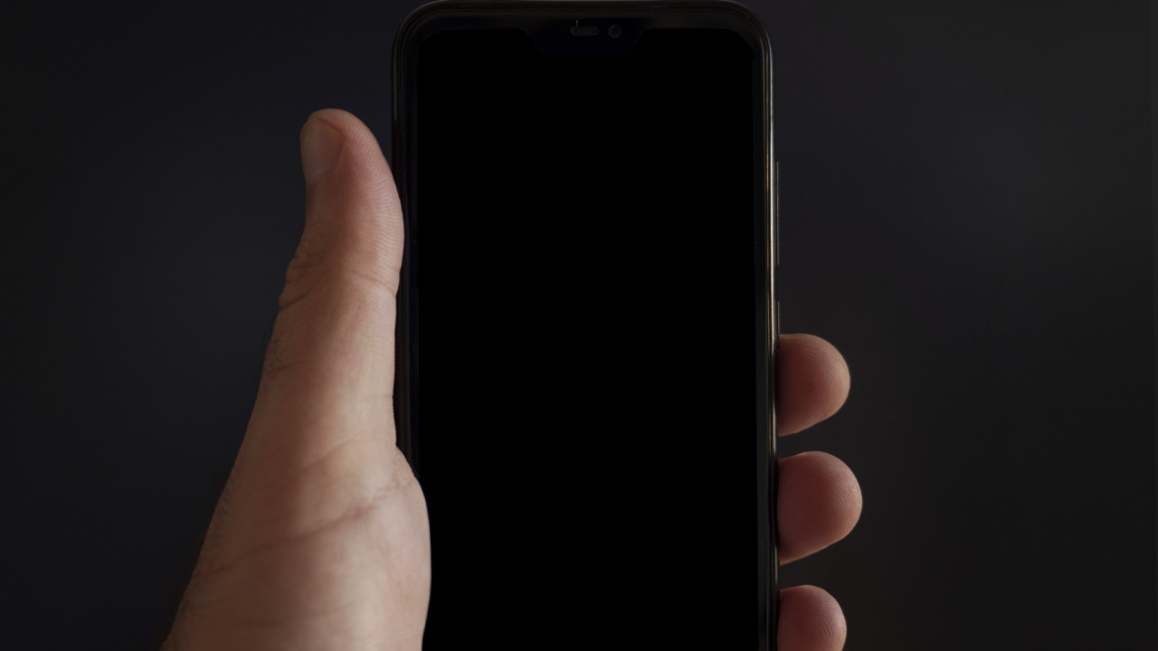 Czarny ekran w telefonie? Android zrobi to bez ostrzeżenia