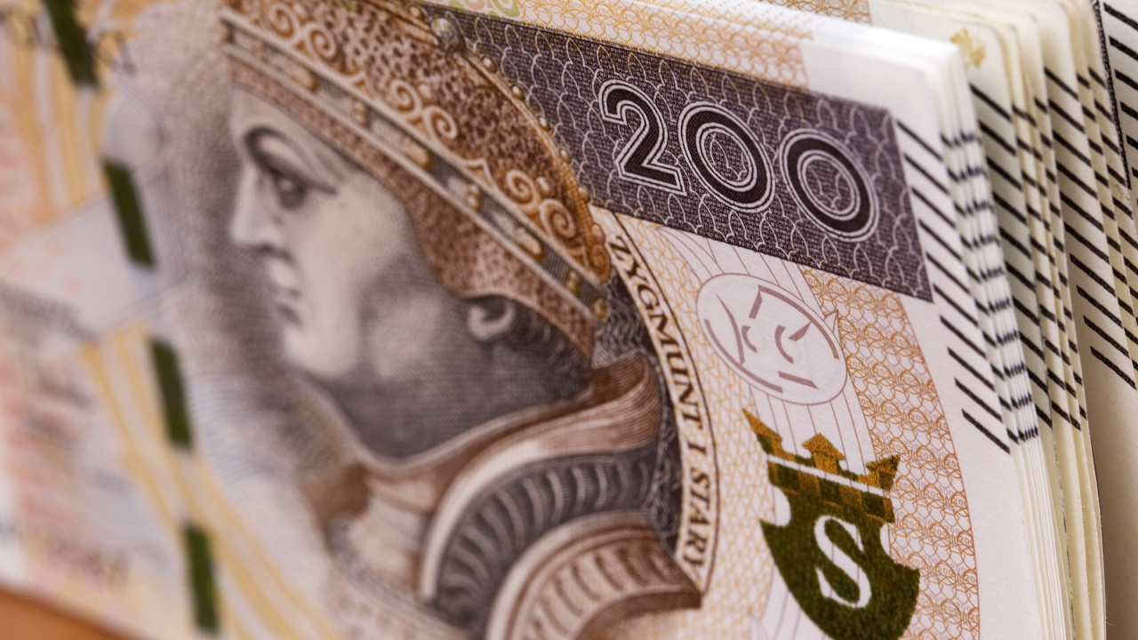 Zyski idą w miliardy. Klienci chcą spokoju, nie ryzyka