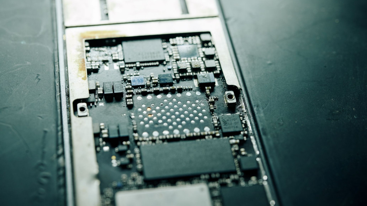 Kryzys na rynku RAM: Największe spadki od dekady dotkną smartfony