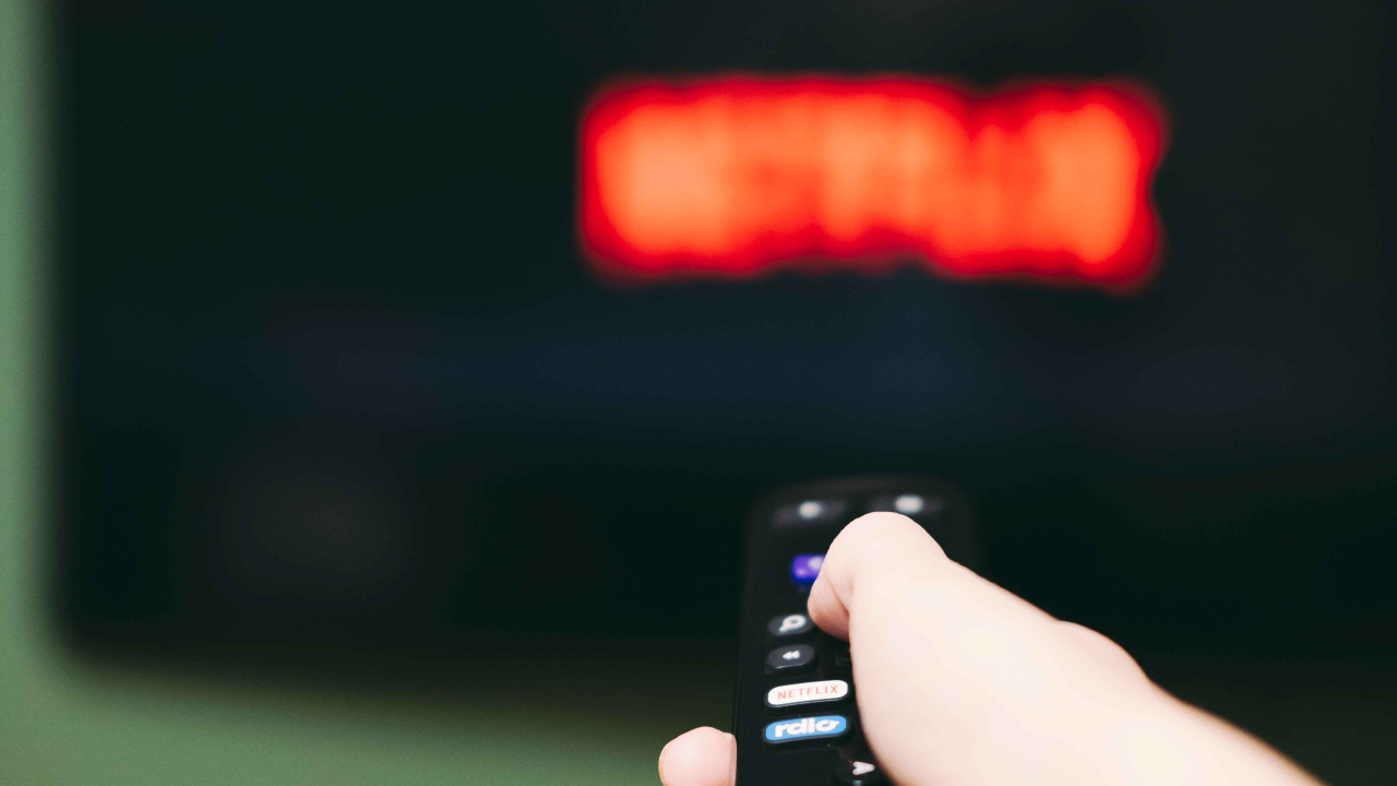 Nowe zwroty w rywalizacji Warner Bros i Netflix: co dalej?