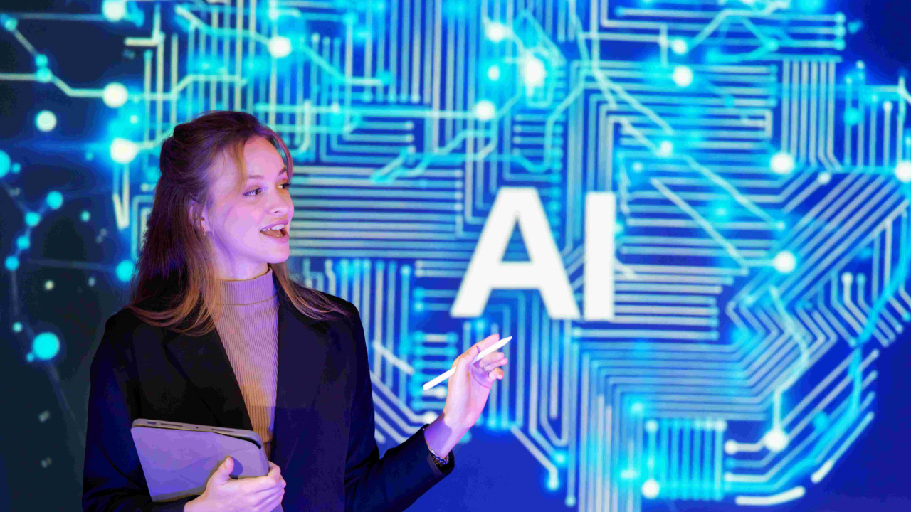 Nowa funkcja AI w Google: Wyszukiwarka widzi i słyszy więcej!