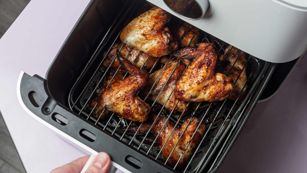 Air fryer zastępuje klasyczny sprzęt kuchenny: co warto wiedzieć?