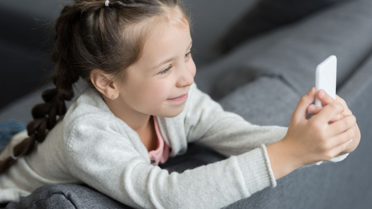 Zakaz social mediów dla dzieci w Polsce: plany rządu ujawnione