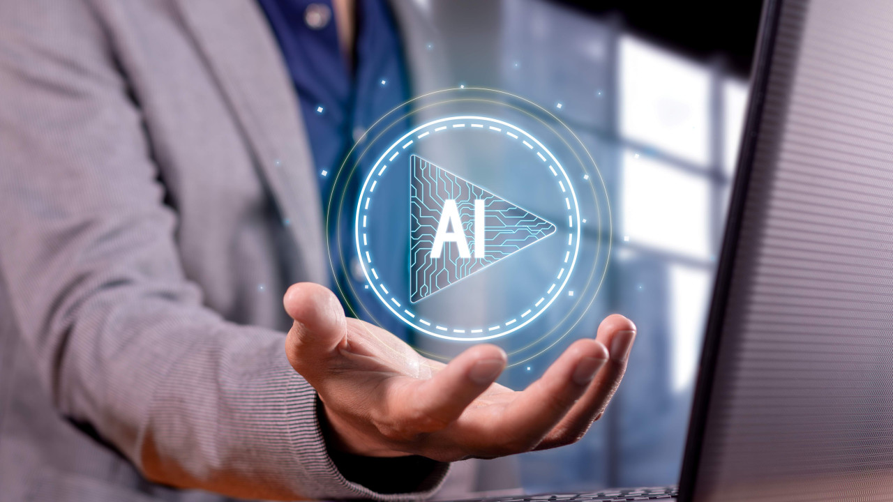 YouTube wprowadza AI na stronę główną - reakcje użytkowników mieszane