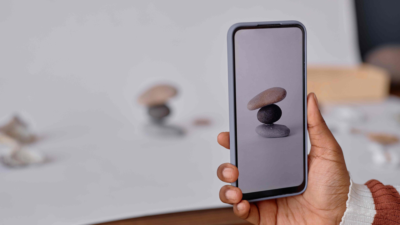 Nowe OPPO: AMOLED 144 Hz, bateria 6000 mAh i aparat 200 MP w Europie