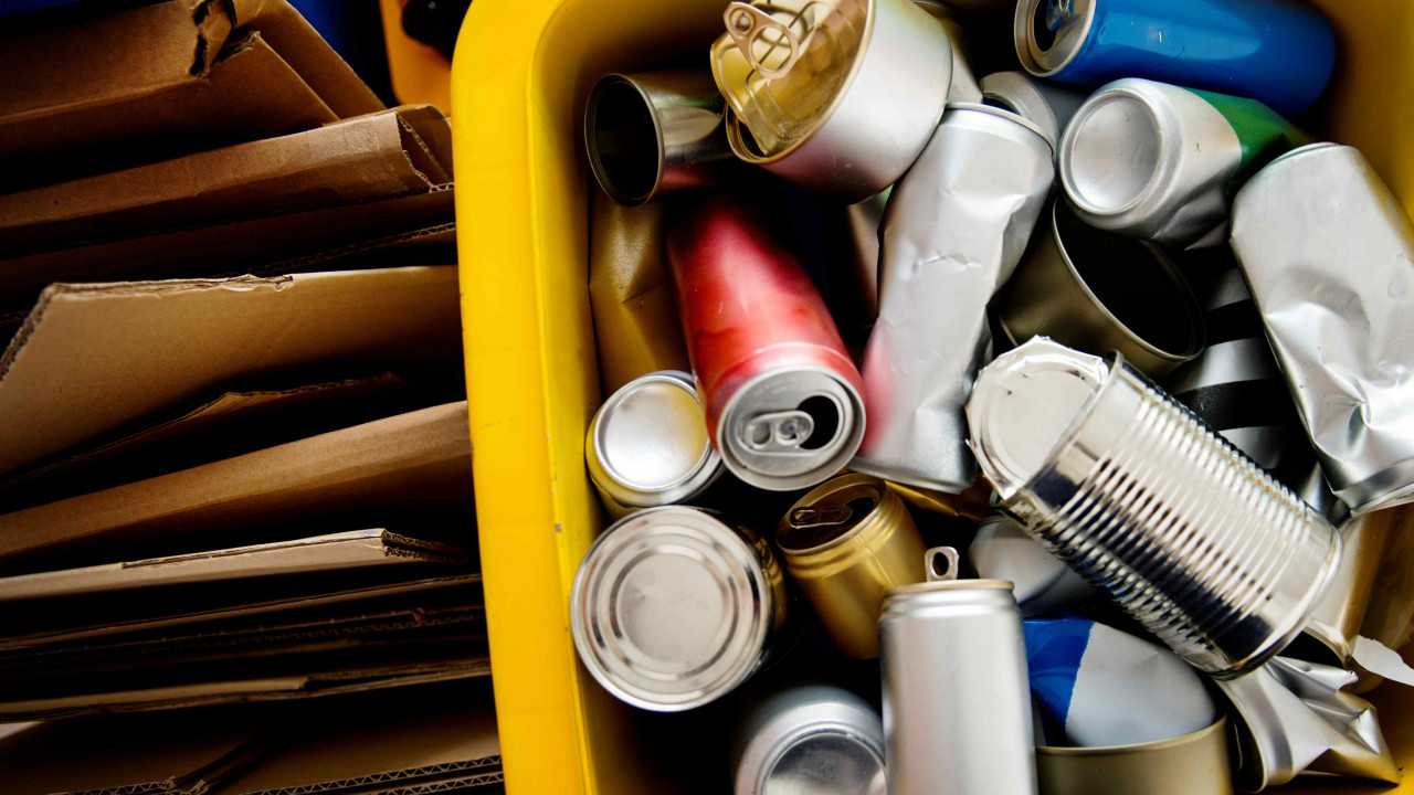 Iluzja recyklingu: 65% światowych odpadów trafia do spalarni
