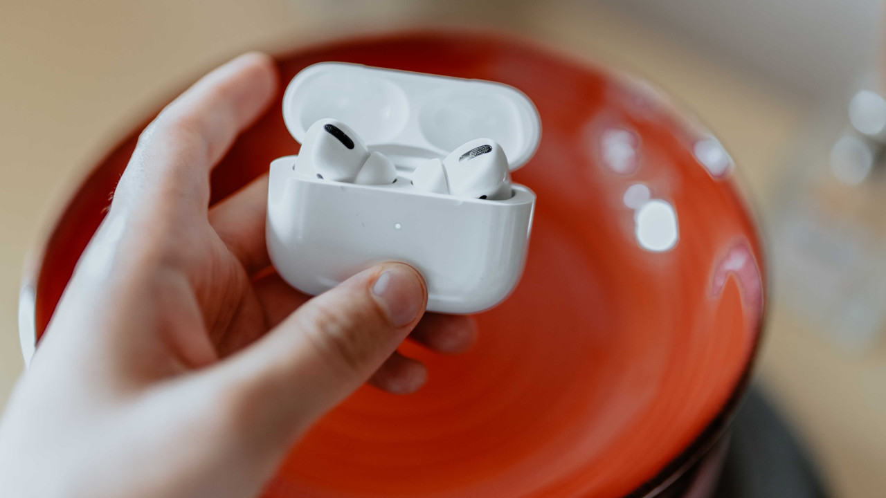 Apple AirPods z kamerą: Premiera możliwa już we wrześniu