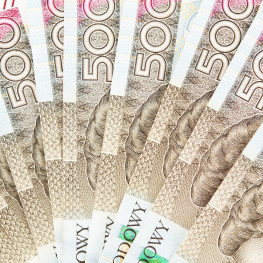 Radość z niższych rat może się szybko skończyć. Oto skutki, o których nikt głośno nie mówi 