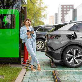 Renault ożywia wystawę Everything Electric modelami R4 i R5