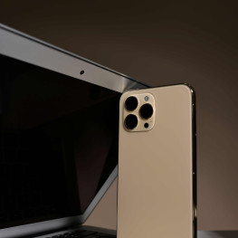 Ilustracja do artykułu: Koniec tanich iPhone'ów w 2023! Apple stawia na wersje Pro
