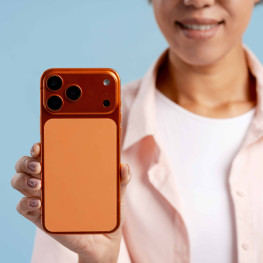 Ilustracja do artykułu: Opóźniona premiera iPhone'a, ale celem 7,5 mln sztuk