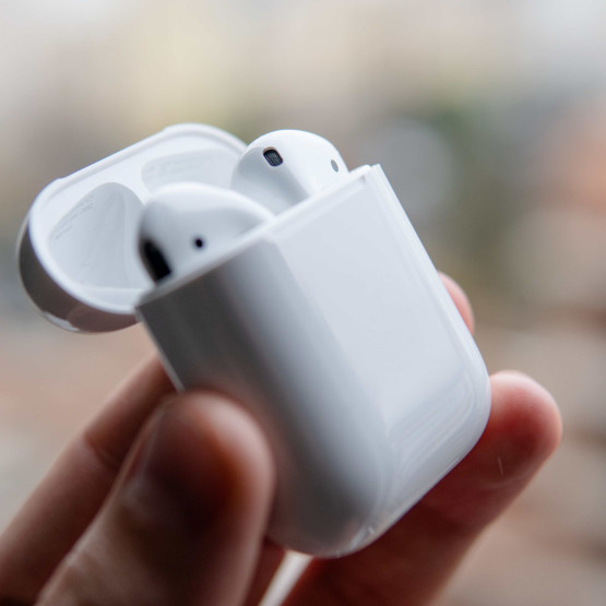 AirPods