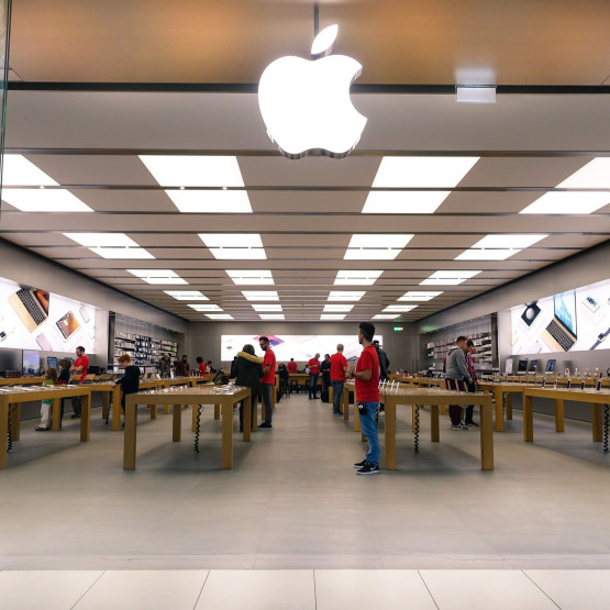 Apple 
